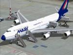 FS2004 Boeing 747-400 Malev Textures & Traffic